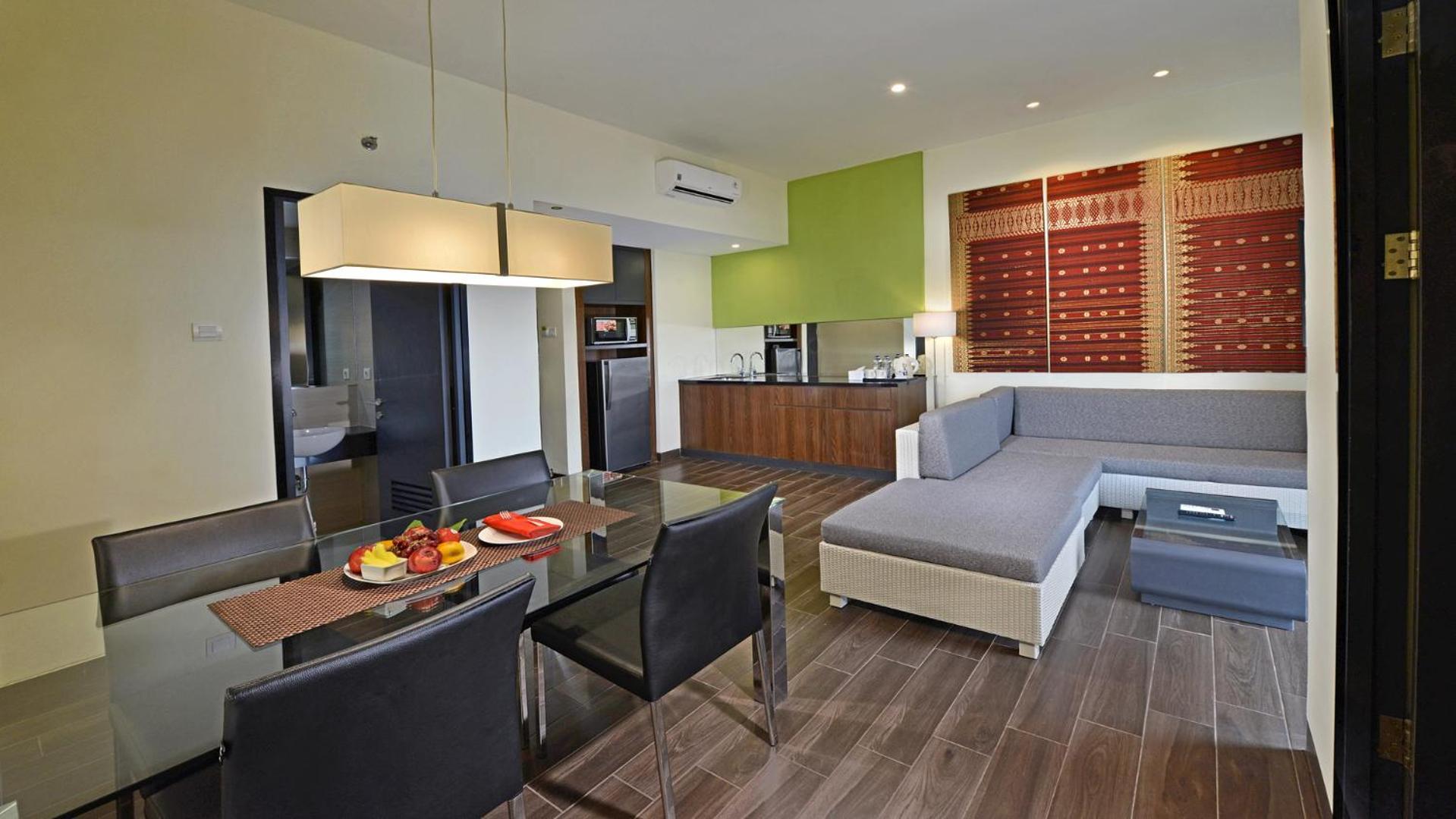 Whiz Prime Hotel Khatib Sulaiman Padang מראה חיצוני תמונה